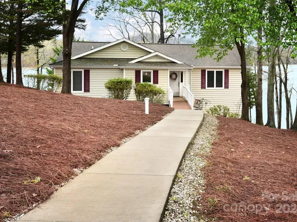 148 Hattaway Dr, Mount Gilead, NC 27306