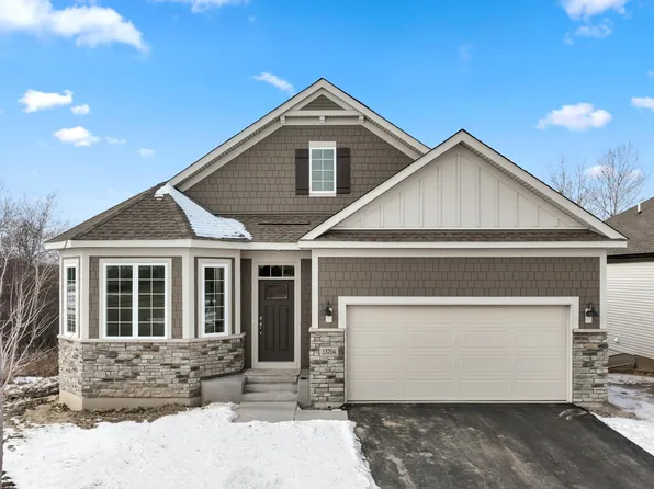 13704 Greystone Ave N, Hugo, MN 55038