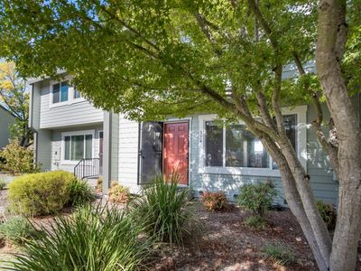374 Gate Way, Santa Rosa, CA, 95401