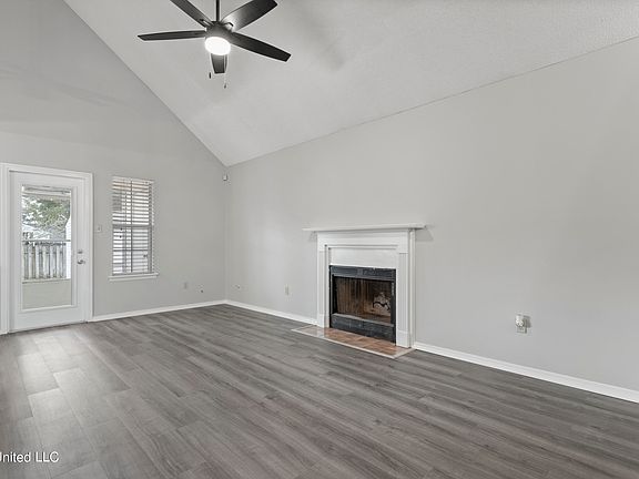 5th image of 2363 Trafalgar Dr