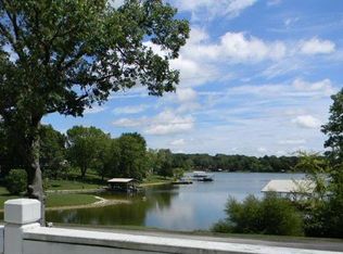 511 Lake Shore Dr, Saint Clair, MO 63077