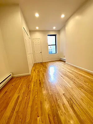 Rented by Douglas Elliman | media 16