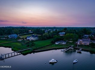 47 Borden Pl, Little Silver, NJ 07739