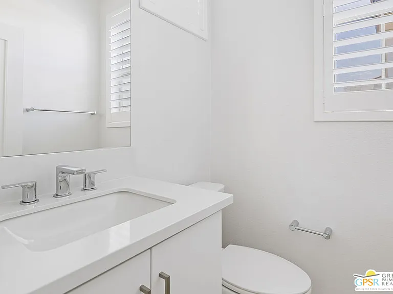 35935 Hinksey St — Photo 15