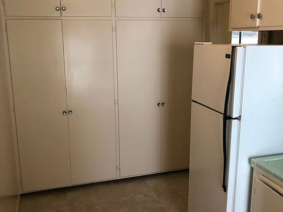 5th image of 566 Vallejo St #8975151