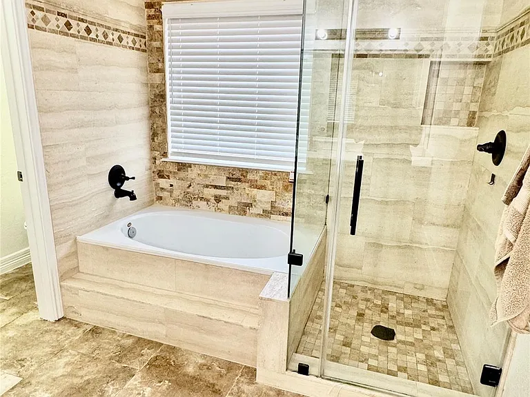 21424 Quail Point Ln — Photo 35