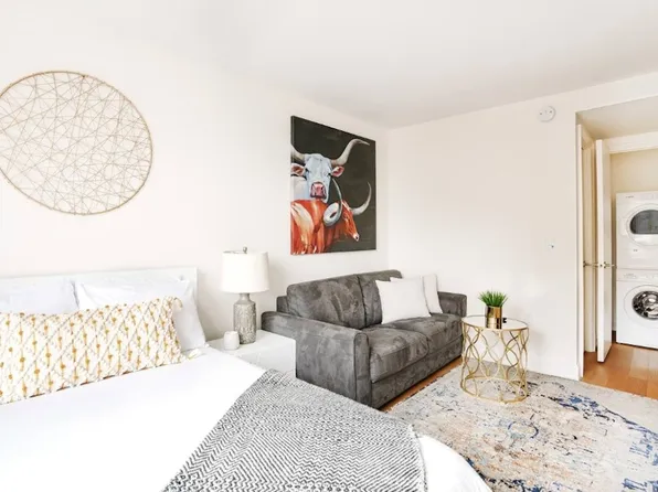 420 East 54th Street image 4 of 22