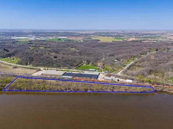 2 Parcels Riv, Muscatine, IA 52761