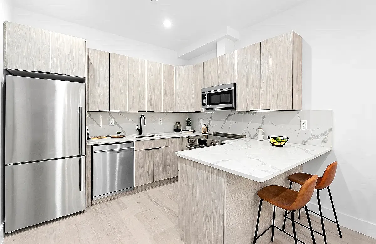 20 Arion Place — Photo 3