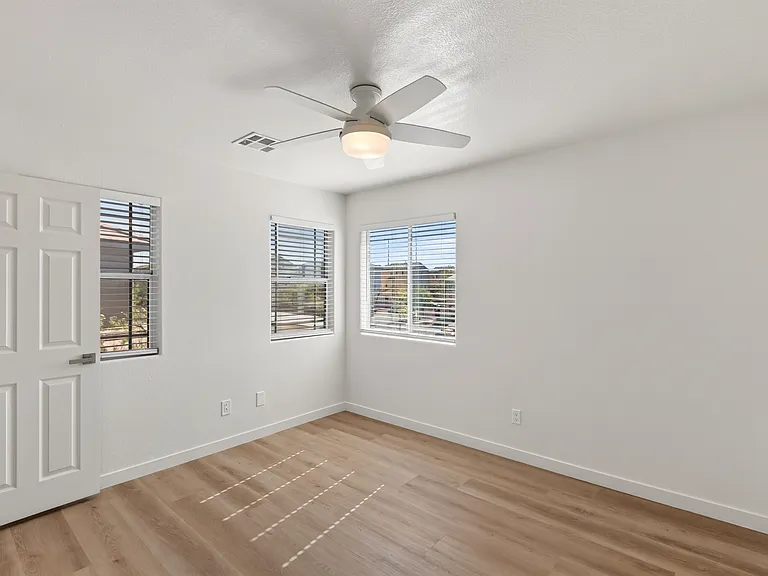 10213 Missouri Meadows St — Photo 34