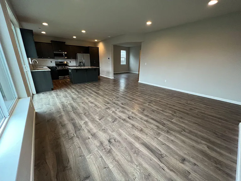 2823 84th Dr NE — Photo 11