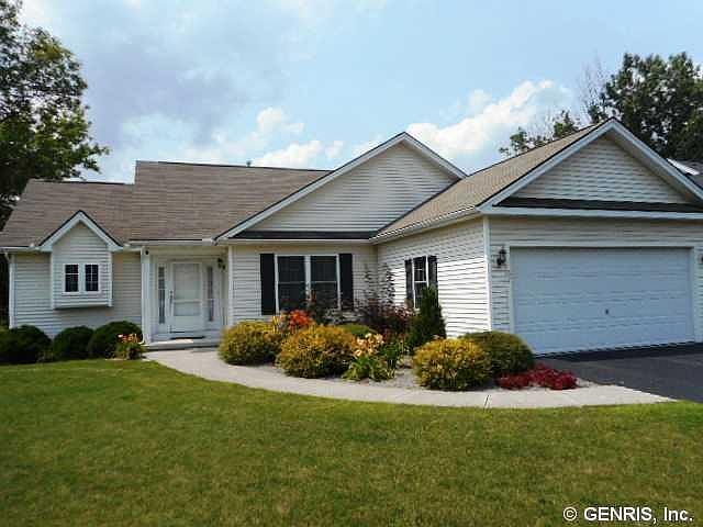 1st image of 67 Diana Dr
