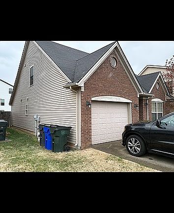 2nd image of 2492 Rockaway Pl
