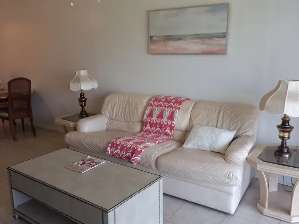 520 Palm Springs Blvd APT 108, Indian Harbour Beach, FL 32937