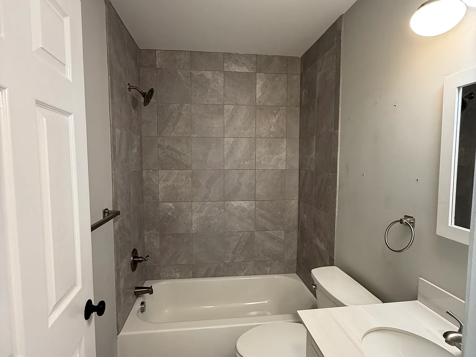 3 bed, 1665 sqft, $2,275 — Photo 3