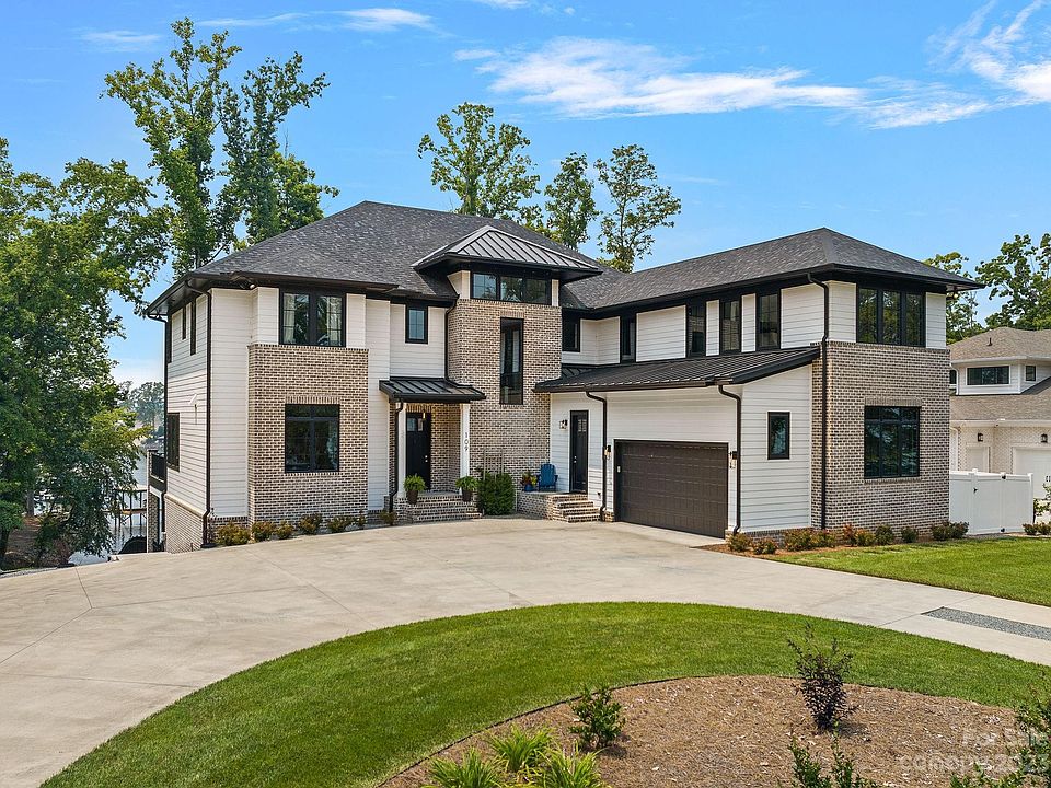 1st image of 109 Fawn Ln