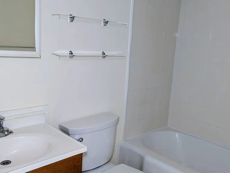 6635 SE 221st St #2 — Photo 38