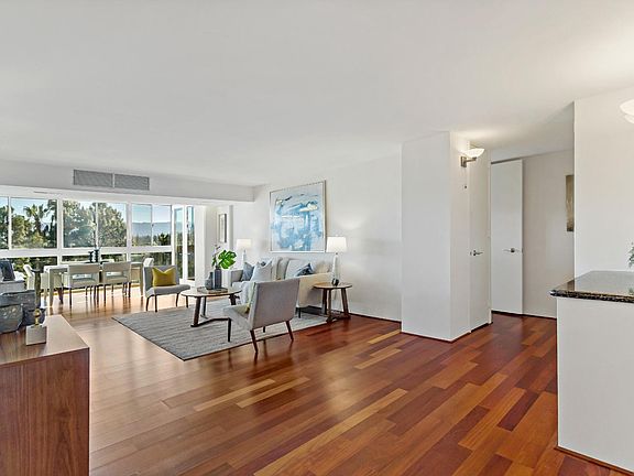 5th image of 101 Alma St APT 101