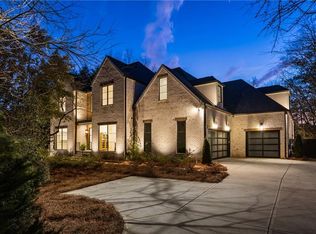 5060 Lake Forrest Dr, Sandy Springs, GA 30342