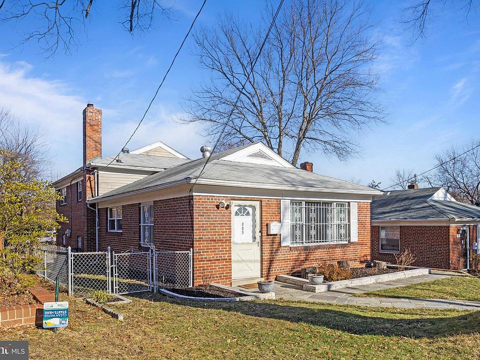 1st image of 123 Walnut St NW