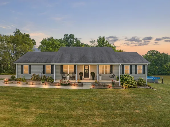 1012 Paxton Rd, Lawrenceburg, KY 40342