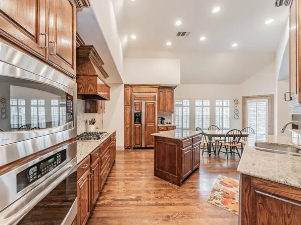 604 Creekview Ln, Colleyville, TX 76034