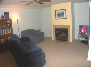 25 Regency Ct, Marlton, NJ 08053