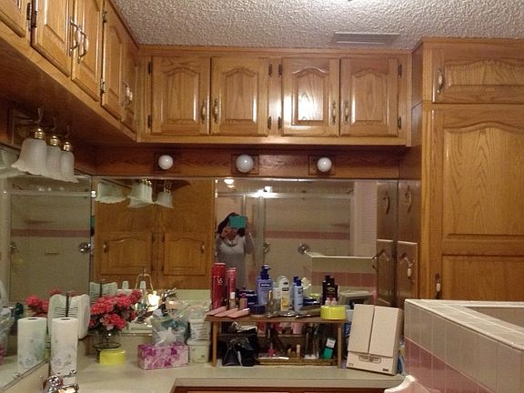 4th image of 143 NW Indian Springs Dr