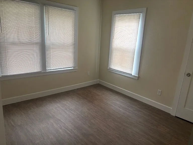 4564 French St — Photo 3