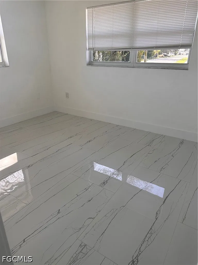 2 bed, 1.0 bath, 1210 sqft, $1,780 — Photo 4