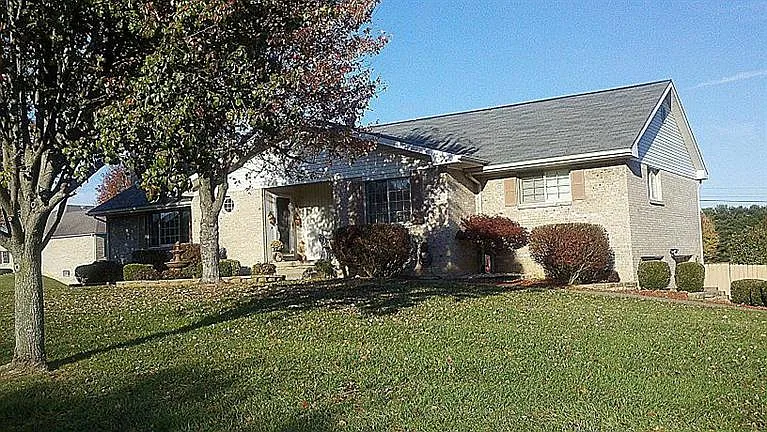 375 Planters Way photo 1