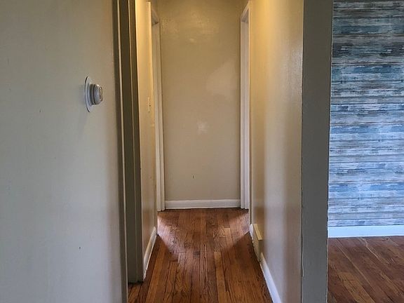 4th image of 142 Orlando Ave APT 4