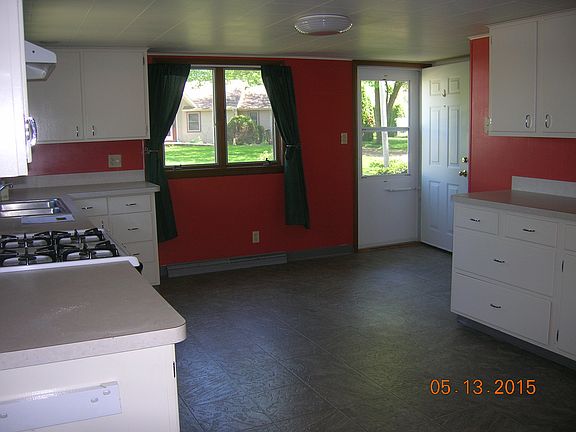 Eat in Kitchen
