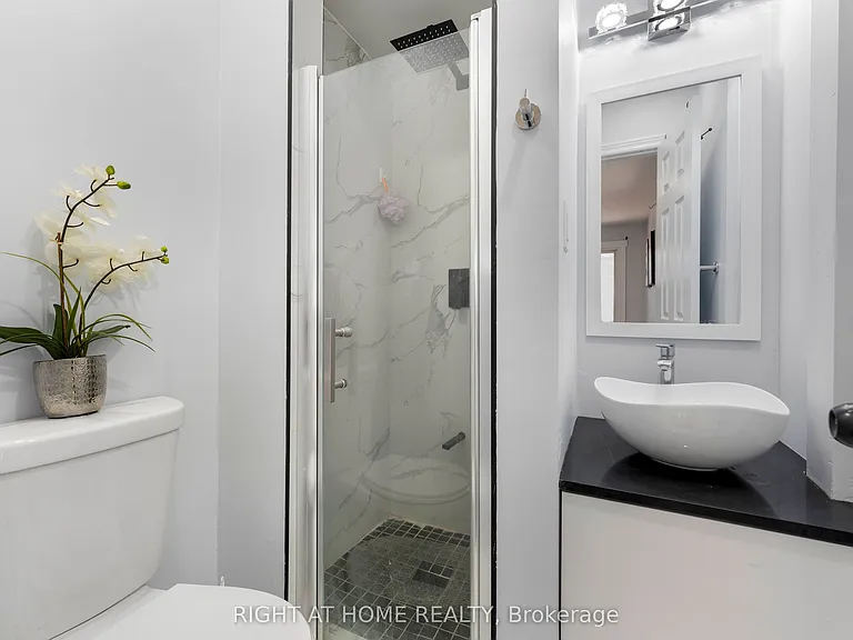 608 McCowan Rd — Photo 20