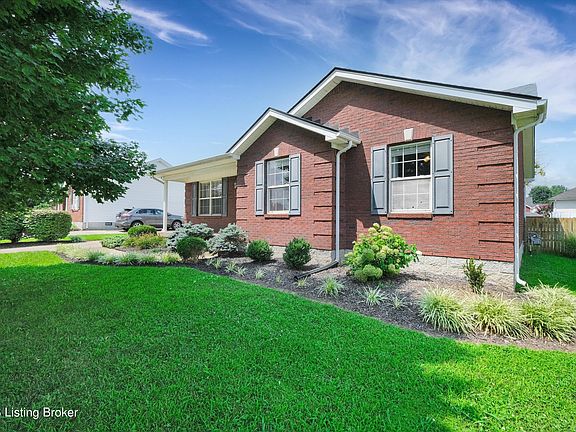 4th image of 161 Deer Park Way