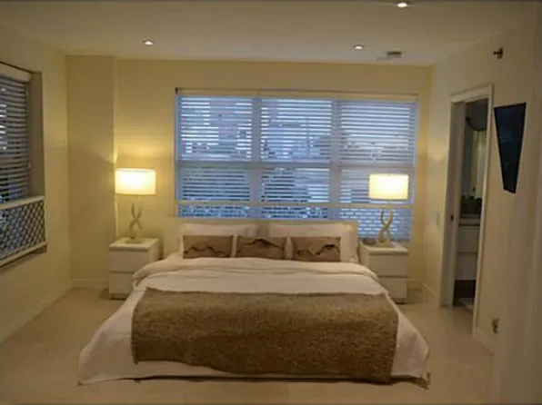 100 Collins Ave #312, Miami Beach, FL 33139
