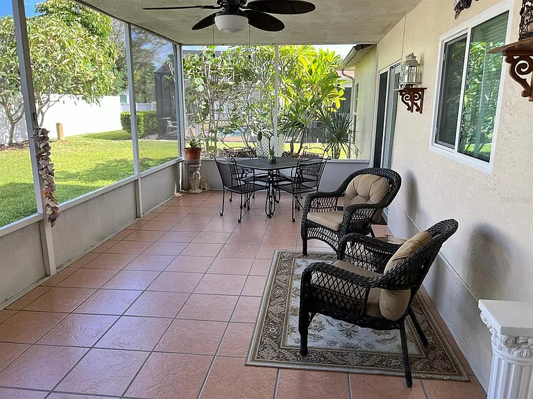 16th Avenue Dr W — Photo 32
