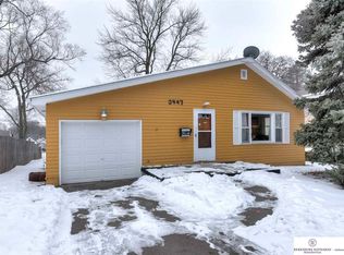 3947 Vernon Ave, Omaha, NE 68111
