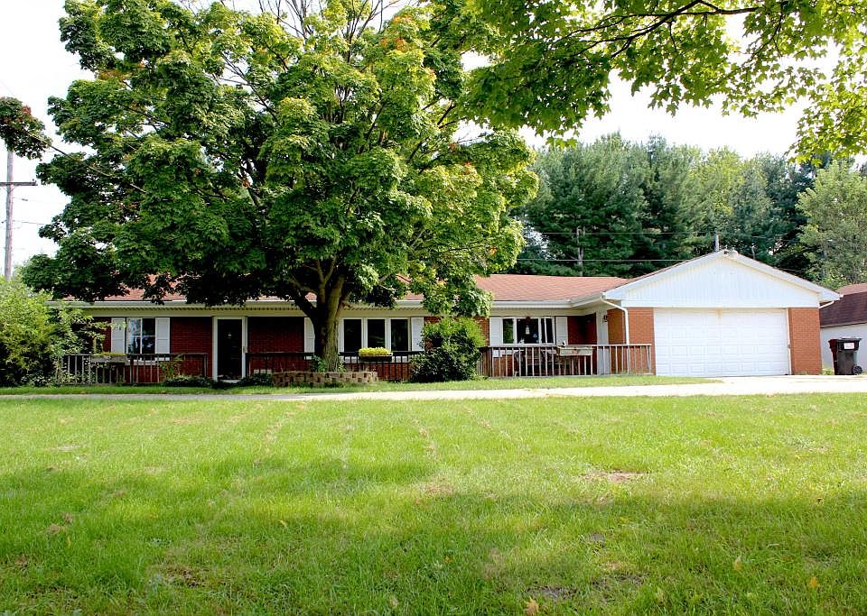 1st image of 1452 Maiden Ln
