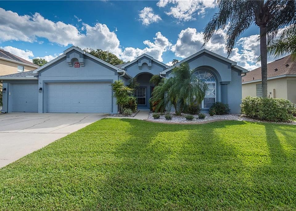 1st image of 439 Palm Crest Ln