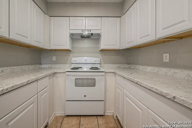 7524 Oak Chase — Photo 11
