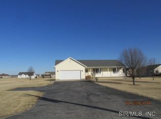 12685 Daiber Rd, Highland, IL 62249