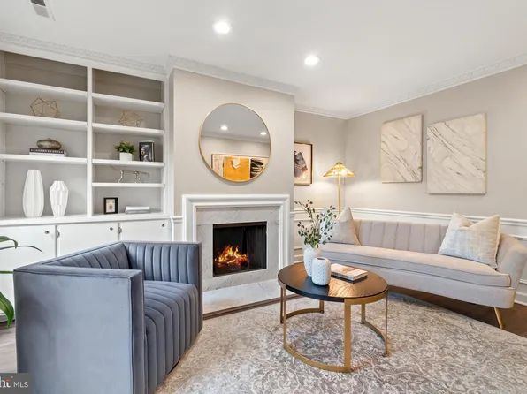 4619 Macarthur Blvd NW Unit A, Washington, DC 20007