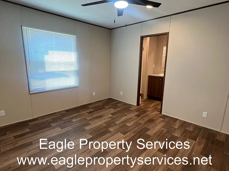 140 Springfield Dr — Photo 17