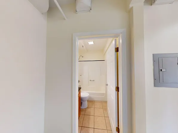 2538-2540 Green Bay Rd.