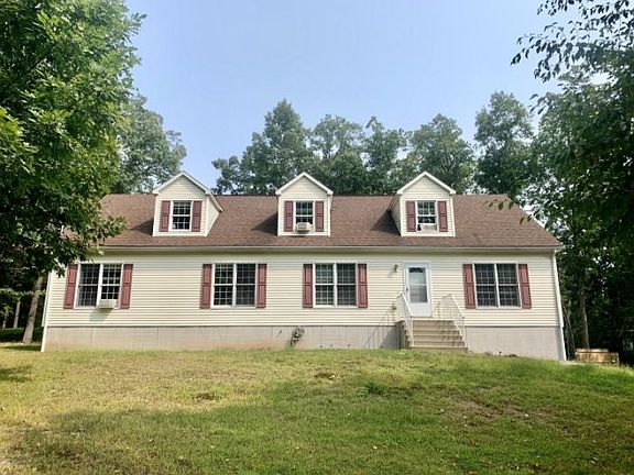 2nd image of 139 Cottonwood Dr
