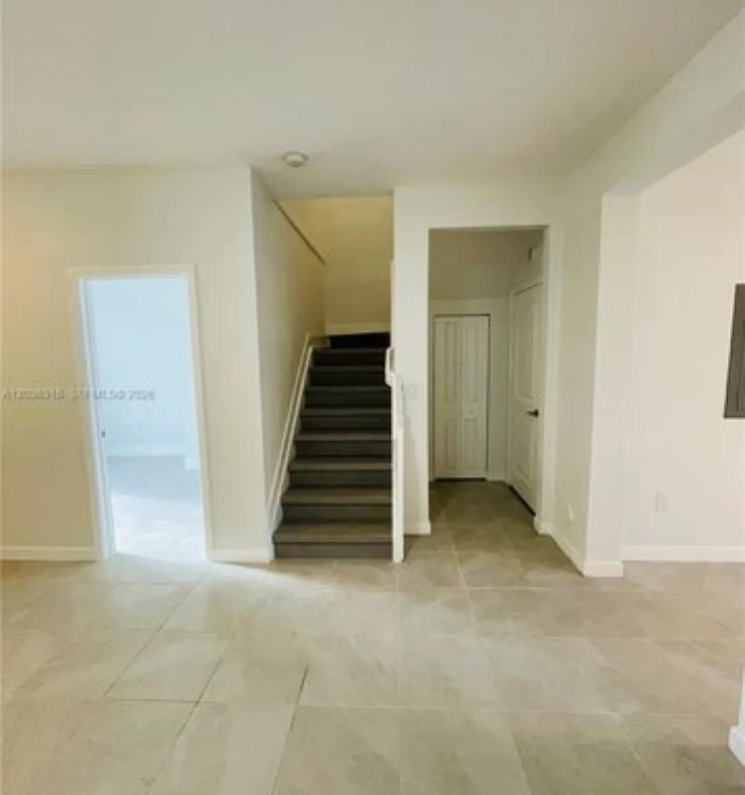 4 bed, 1612 sqft, $3,150 — Photo 2