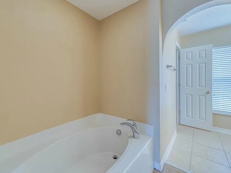 4720 Salamander St — Photo 16