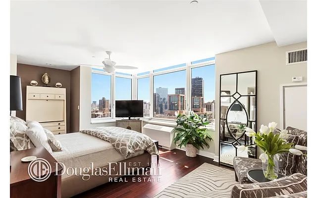 Sold by Douglas Elliman | media 5