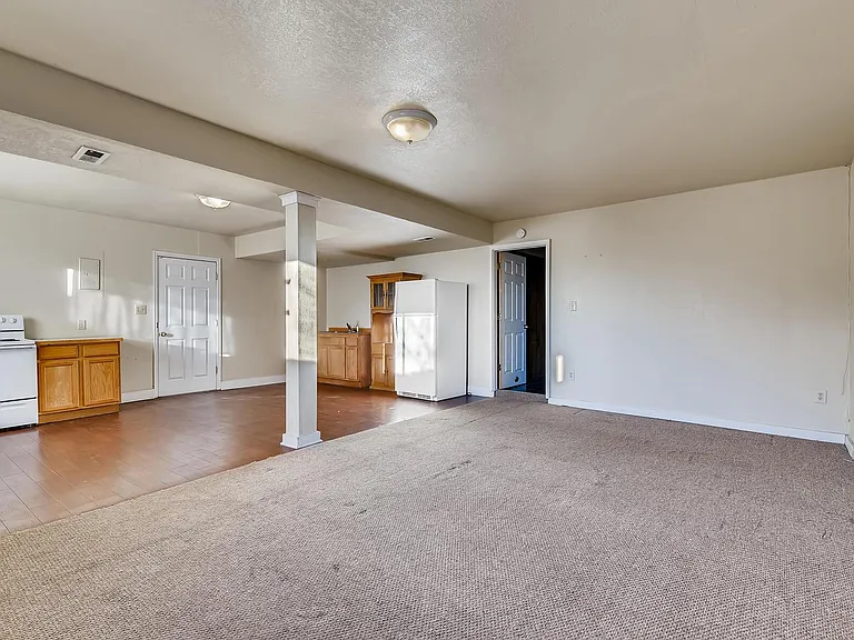 7899 Linda Cir #B — Photo 4